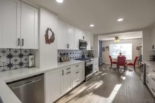 Photo #5: 230015929 Listing