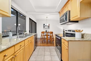 Photo #4: 230015982 Listing