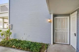 Photo #3: 230016000 Listing 