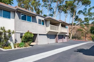 Photo #3: 230016061 Listing