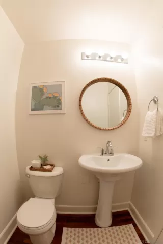 Photo #3: 230016068 Listing