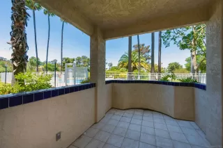 Photo #4: 230016093 Listing