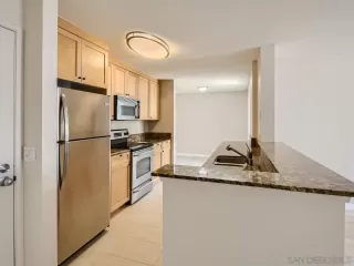 Photo #6: 230016145 Listing 