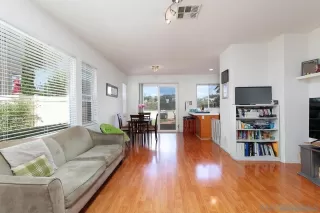 Photo #2: 230016173 Listing 