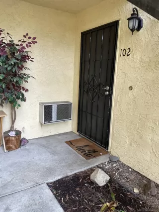 Photo #2: 230016176 Listing