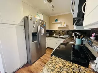 Photo #5: 230016179 Listing