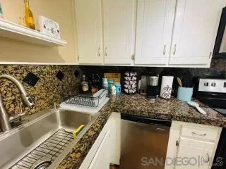 Photo #6: 230016179 Listing