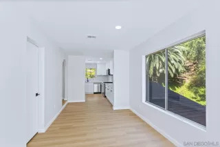 Photo #5: 230016344 Listing