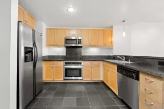 Photo #1: 230016367 Listing