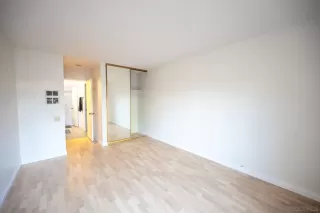 Photo #6: 230016370 Listing