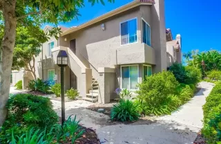 Photo #2: 230016415 Listing