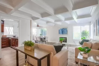 Photo #4: 230016415 Listing