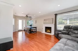 Photo #2: 230016421 Listing