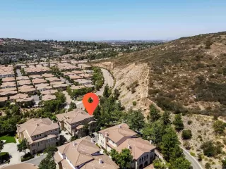 Photo #5: 230016431 Listing