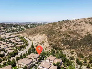 Photo #6: 230016431 Listing