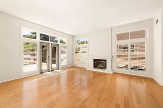 Photo #5: 230016443 Listing