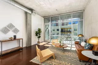 Photo #1: 230016447 Listing