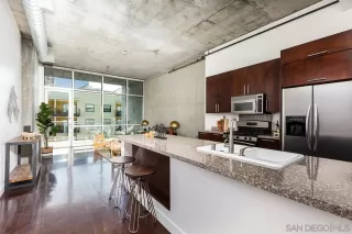 Photo #3: 230016447 Listing