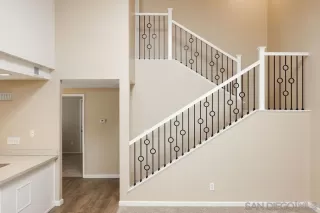 Photo #6: 230016461 Listing