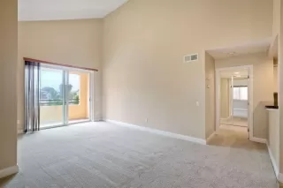 Photo #3: 230016468 Listing