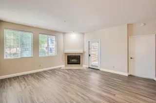 Photo #5: 230016485 Listing