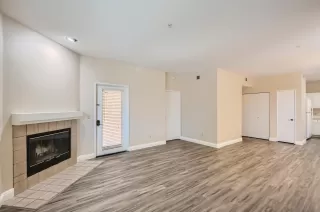 Photo #6: 230016485 Listing