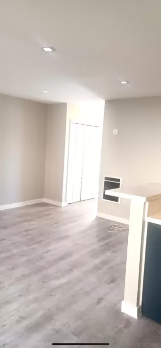 Photo #3: 230016486 Listing 