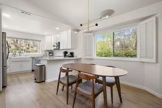 Photo #3: 230016494 Listing