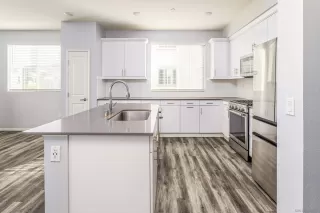 Photo #5: 230016514 Listing