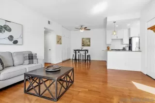 Photo #5: 230016518 Listing