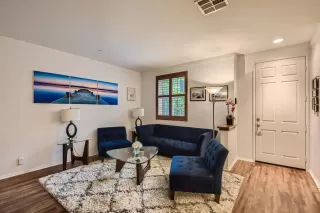 Photo #1: 230016528 Listing