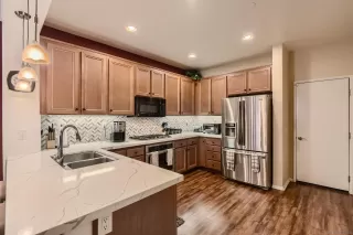 Photo #4: 230016528 Listing