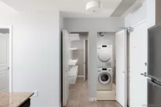 Photo #5: 230016539 Listing