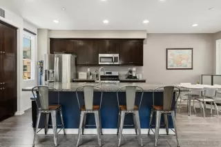 Photo #2: 230016556 Listing