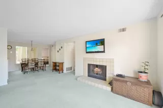 Photo #6: 230016561 Listing