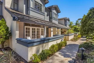 Photo #1: 230016581 Listing 