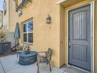 Photo #2: 230016583 Listing
