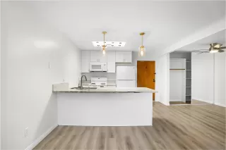 Photo #2: 230016594 Listing 