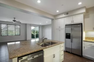 Photo #3: 230016603 Listing