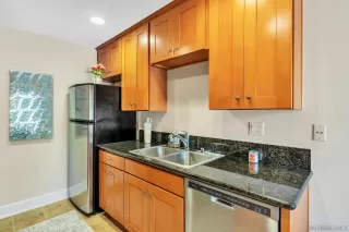 Photo #3: 230016606 Listing