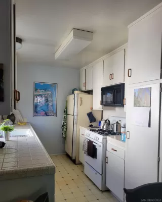 Photo #5: 230016689 Listing