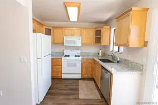 Photo #6: 230016729 Listing 