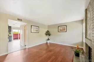 Photo #4: 230016796 Listing