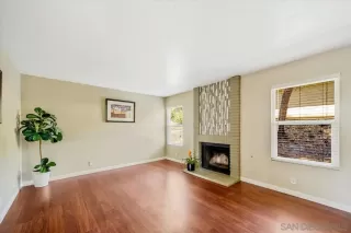 Photo #5: 230016796 Listing