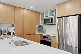 Photo #2: 230016801 Listing