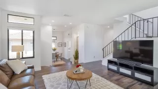 Photo #4: 230016803 Listing