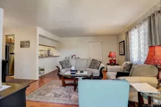 Photo #4: 230016839 Listing