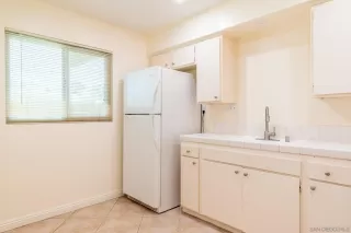 Photo #4: 230016853 Listing