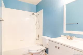 Photo #6: 230016853 Listing