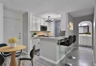 Photo #1: 230016868 Listing 